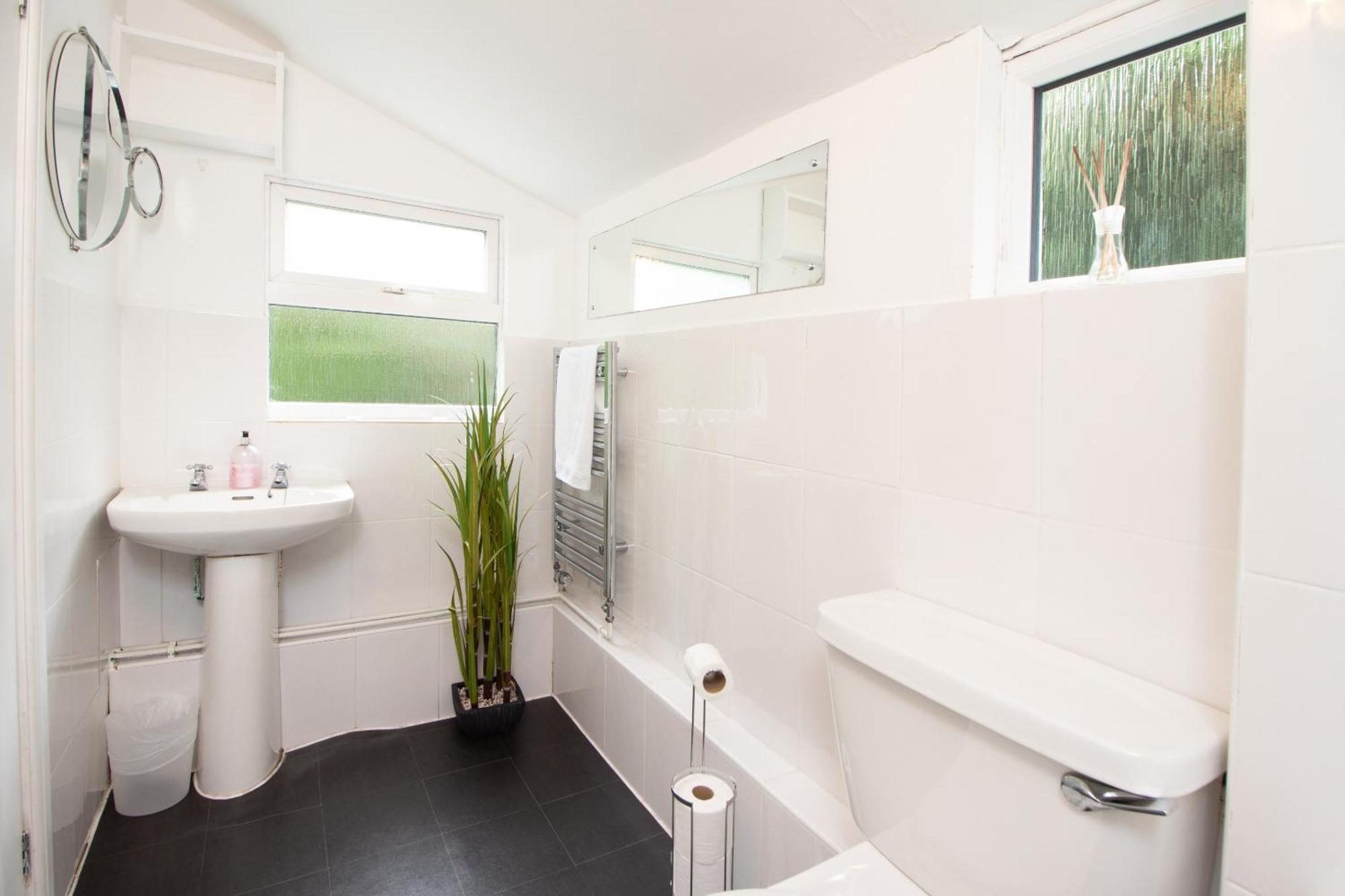 Raleigh Gf - Ground Floor 1 Bed Georgian Flat In The City Centre Free Parking And Wifi Exeter Exterior photo